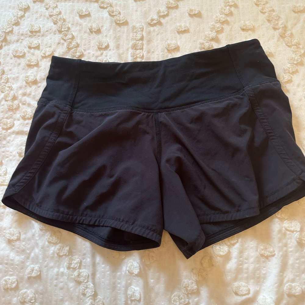 ‼️Lululemon speed up shorts size 2 4’‼️